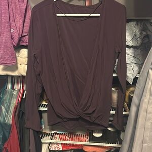 Size 12 Lulu freedom shirt